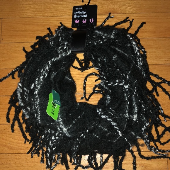 Brand new Black Plaid Eco Conscious Infinity Scarf - Picture 4 of 7